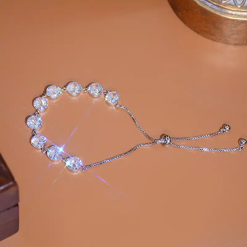 Feminia Super Shine Transparent Zircon Bracelet for Women AAA Quality Big Bling Zirconia Penannular Armband Pulseras Gift